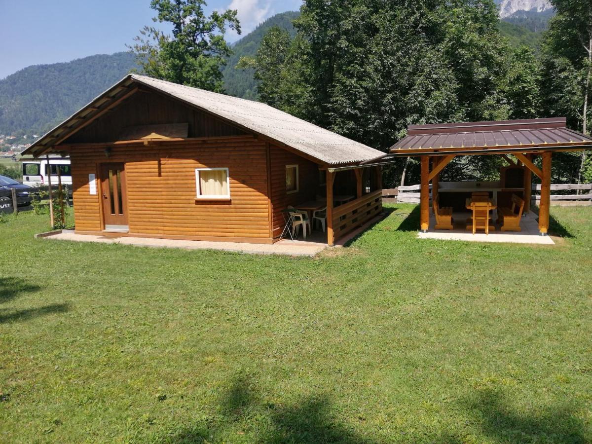Bungalow Perun Blejska Dobrava Eksteriør billede